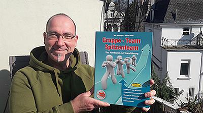 Stefans Buchtipp zu Teamentwicklung Stefans Buchtipp Gruppe Team Spitzenteam